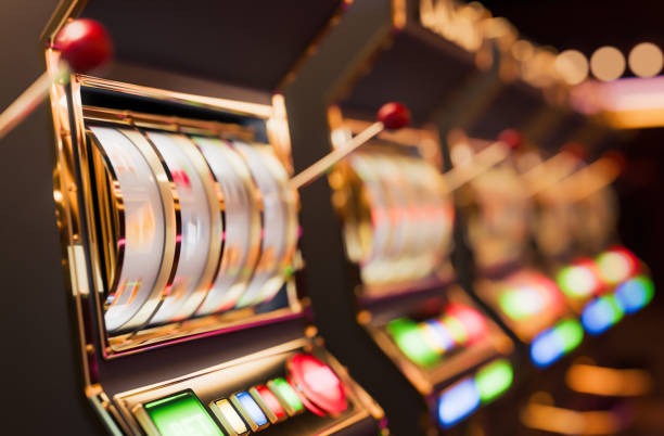 Categories shown in paris8 Most Played including sportsbook slots live dealer and esports